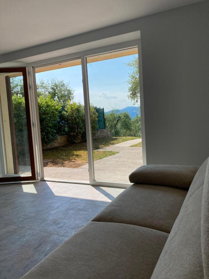 Redhouse Benaco Apartment Torri Del Benaco Exterior photo