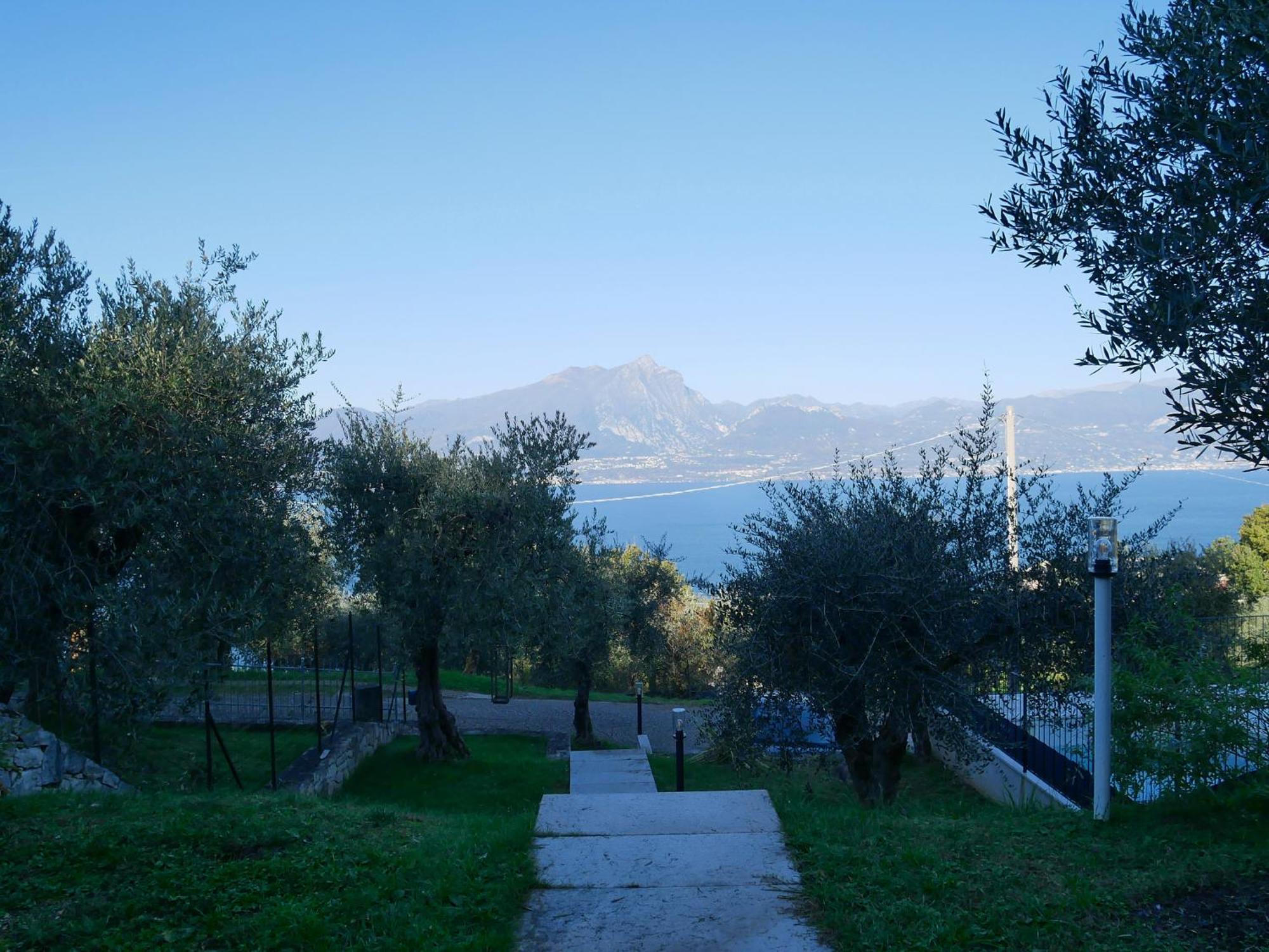 Redhouse Benaco Apartment Torri Del Benaco Exterior photo